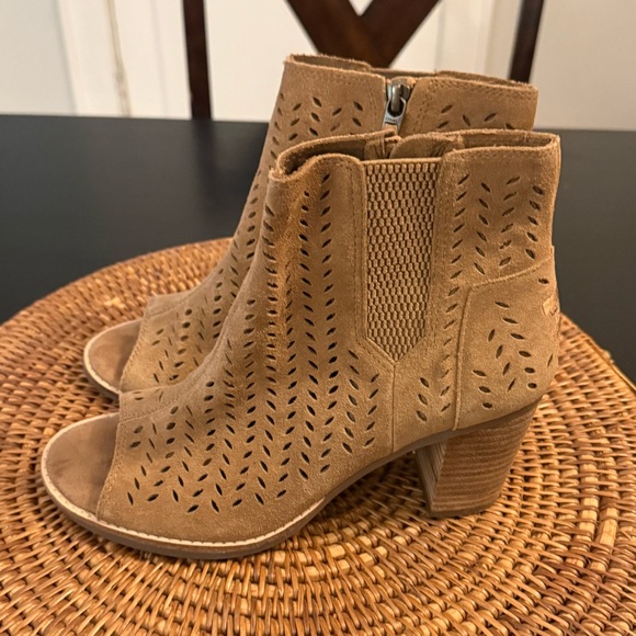 TOMS  Peep-Toe Ankle Boots - Picture 5 of 10